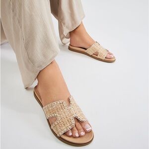 Tan Vacation H sandals